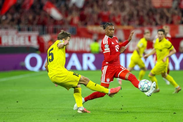 Zweikampf, Fredrik Bjoerkan (FK Bodo Glimt, 15) mit Michael Olise (FC Bayern Muenchen, 17), GER, FC Bayern Muenchen vs. FK Bodo Glimt, Fussball, UEFA Champions League, Liga-Phase, 1. Spieltag, Saison 2026 2027, 10.09.2026, GER, FC Bayern Muenchen vs. FK Bodo Glimt, Fussball, UEFA Champions League, Liga-Phase, 1. Spieltag, Saison 2026 2027, 10.09.2026 Muenchen Copyright: xEibner-Pressefoto JennixMaulx EP_JML
