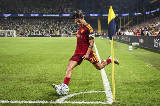 Fenerbahce v AS Roma - UEFA Champions League ISTANBUL, TURKIYE - SEPTEMBER 10: Paulo Dybala (21) of AS Roma in action during the UEFA Champions League match between Fenerbahce and AS Roma at Chobani Stadium in Istanbul, Turkiye on September 10, 2026. Agit Erdi Ulukaya Anadolu Istanbul Turkey. Editorial use only. Please get in touch for any other usage.  Copyright: x2026xAnadoluxAgitxErdixUlukayax