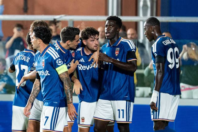 Fussball, Italien: UEFA Champions League, 1. Spieltag: Como 1907 vs. RB Leipzig, Donnerstag, 10.09.2026 (Stadio Giuseppe Sinigaglia, Como); Como jubelt nach dem Treffer durch Martin Baturina (20, Como 1907), Tor, Torjubel, Tor zum 1:0 für Como 1907 Copyright: xValentinxDomgjonix