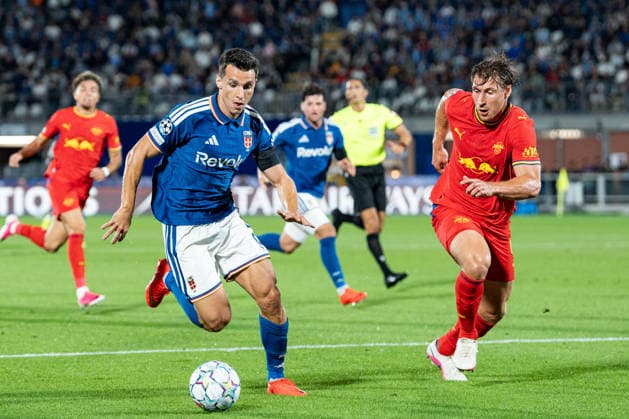Fussball, Italien: UEFA Champions League, 1. Spieltag: Como 1907 vs. RB Leipzig, Donnerstag, 10.09.2026 (Stadio Giuseppe Sinigaglia, Como); Anastasios Douvikas (9, Como 1907), Willi Orban, Willi Orban (4, RB Leipzig) Copyright: xValentinxDomgjonix