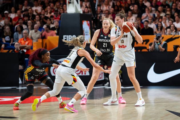 Belgium v Germany: Quarterfinal - FIBA Women s Basketball World Cup Germany 2026 Kyara Linskens, Marie Guelich, Julie Allemand and Alexis Peterson play during the FIBA Women s Basketball World Cup 2026 quarter-finals match between Belgium and Germany in Berlin, Germany, on September 10, 2026. Berlin Germany  Copyright: xMarcinxGolbax originalFilename:golba-belgiumv260910_npD67.jpg