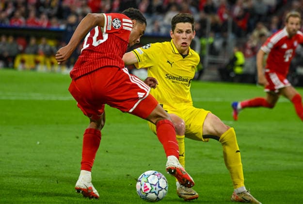 10.09.2026, xemx, Fussball UEFA Champions League, FC Bayern Muenchen - FK Bodö Glimt v.l. Jamal Musiala (FC Bayern Muenchen), Sondre Brunstad Fet (FK Bodö Glimt) Zweikampf, Aktion, action, battle for the ball Muenchen