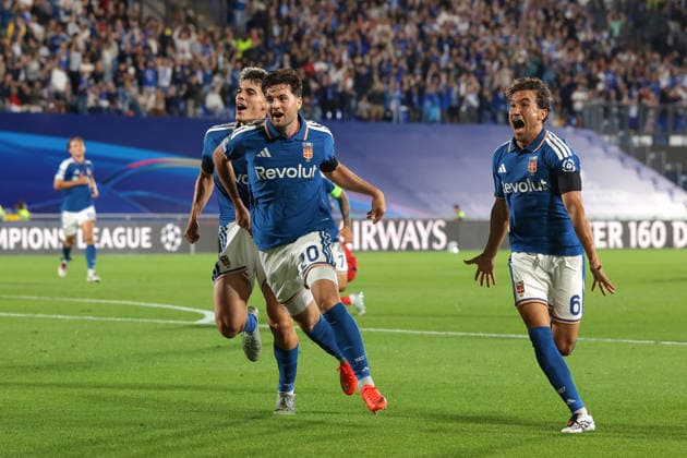 Como 1907 v RB Leipzig - UEFA Champions League - Season 2026-2027 Como, Italy, 10th September 2026. Martin Baturina of Como 1907 celebrates with team mates Alex Valle and Luis Milla after scoring to give the side a 1-0 lead during the Como 1907 vs RB Leipzig UEFA Champions League, group phase match at Stadio Giuseppe Sinigaglia, Como. Picture credit should read: Jonathan Moscrop Como Stadio Giuseppe Sinigaglia Italy