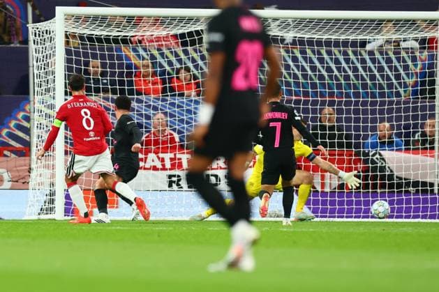 Bruno Fernandes of Manchester United, ManU scores to make it 2-0 and celebrates Manchester United v Sabah, UEFA Champions League, Football, Old Trafford, UK - 10 Sep 2026Manchester Old Trafford United Kingdom  Copyright: xPaulxCurrie Shutterstockx 17144908au