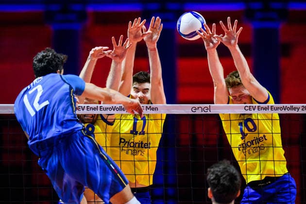 260910 Patrik Johansson and Hampus Ekstrand of Sweden during the CEV EuroVolley 2026 group stage volleyball match between Italy and Sweden on September 10, 2026 in Naples. Photo: Domenico Cippitelli BILDBYRAN COP 18 XY0128 volleyboll volleyball volleyboll-em italien sverige cev eurovolley 2026 italy sweden bbeng em Copyright: DomenicoxCippitelli BB260910BB721
