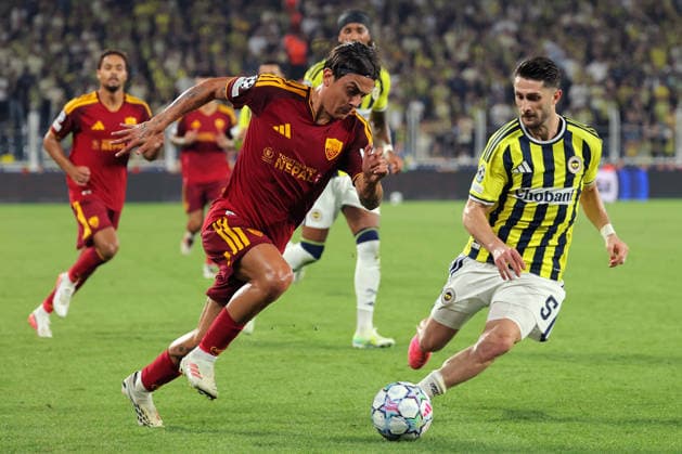 2026-09-10 Fenerbahce SK v AS Roma - UEFA Champions League 2026 27 League Phase MD1 ISTANBUL, TURKEY - SEPTEMBER 10: Paulo Dybala of AS Roma, Ismail Yuksek of Fenerbahce during the UEFA Champions League 2026 27 League Phase MD1 match between Fenerbahce SK and AS Roma at Sukru Saracoglu Stadium on September 10, 2026 in Istanbul, Turkey. (Photo by BSR Agency) Istanbul Turkey Content not available for redistribution in The Netherlands directly or indirectly through any third parties. Copyright: xBSRxAgencyx