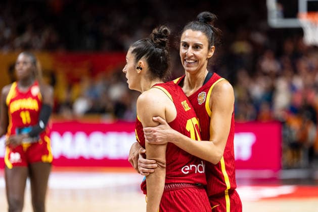 Alba Torrens (Spanien, 07) und Maria Conde (Spanien, 10) jubelt Jubel, GER, Australien vs. Spanien, Basketball, FIBA Women s World Cup 2026, Viertelfinale, 10.09.2026 GER, Australien vs. Spanien, Basketball, FIBA Women s World Cup 2026, Viertelfinale, 10.09.2026 Berlin Copyright: xEibner-Pressefoto MaxxVincenx EP_MVN