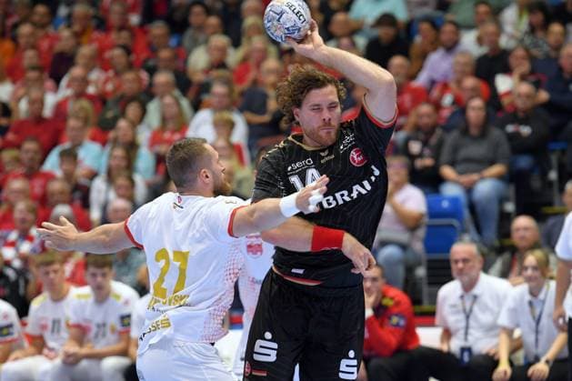 Johannes Golla (MT Melsungen 14) (am Ball), Kristijan Anastasovski (HC Vardar Skopje 27) (L) , GER, MT Melsungen - HC Vardar Skopje 1961 (MKD), Handball, Champions League Maenner, Group Matchesl, Saison 2026 2027, 10.09.2026, GER, MT Melsungen - HC Vardar Skopje, Handball, CL Maenner, Group Match, Saison 2026 2027, 10.09.2026 Kassel Copyright: xEibner-Pressefotox xRolandxSippelx EP_RSL