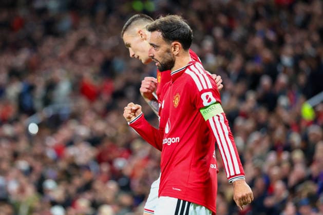 RECORD DATE NOT STATED 10th September 2026; Old Trafford, Manchester, England; UEFA Champions League Football, Manchester United, ManU versus Sabah; Benjamin Sesko of Manchester United scores in the 45th minute to make it 3-0 and is congratulated by Bruno Fernandes RogerxEvans