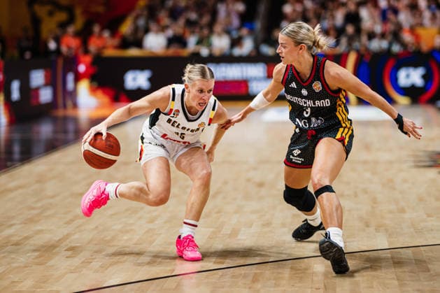 FIBA Women™s Basketball World Cup 2026: Belgien vs. Deutschland, 10.09.2026 Julie Vanloo (Belgien, 35) gegen Alexandra Wilke (Deutschland, 3); Basketball, FIBA Women™s Basketball World Cup 2026, Final Phase, Viertelfinale: Belgien vs. Deutschland am 10.09.2026 in der Uber Arena, Berlin Copyright: xBEAUTIFULxSPORTS Tonhäuserx