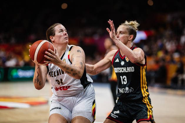 FIBA Women™s Basketball World Cup 2026: Belgien vs. Deutschland, 10.09.2026 Billie Massey (Belgien, 34) gegen Leonie Fiebich (Deutschland, 13); Basketball, FIBA Women™s Basketball World Cup 2026, Final Phase, Viertelfinale: Belgien vs. Deutschland am 10.09.2026 in der Uber Arena, Berlin Copyright: xBEAUTIFULxSPORTS Tonhäuserx