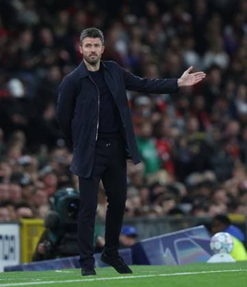 UEFA Champions League - Manchester United, ManU v Sabah MANCHESTER, ENGLAND, SEPTEMBER 10: Michael Carrick Manager of Manchester United points out instructions to his players during The UEFA Champions League match in The League Phase between Manchester United v Sabah at Old Trafford Stadium, Manchester, England, on September 10. (Photo by Daniel Weir) Manchester Old Trafford Stadium England Copyright: xDanielxWeir SportsxPressxPhotox Sportspressphoto_SPR227823