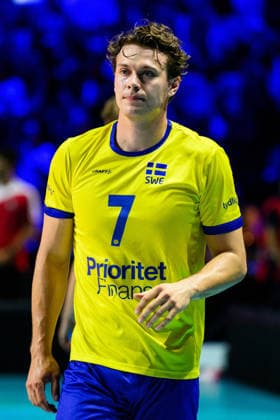 260910 Carl Berkefelt of Sweden during the CEV EuroVolley 2026 group stage volleyball match between Italy and Sweden on September 10, 2026 in Naples. Photo: Domenico Cippitelli BILDBYRAN COP 18 XY0128 volleyboll volleyball volleyboll-em italien sverige cev eurovolley 2026 italy sweden bbeng em Copyright: DomenicoxCippitelli BB260910BB790