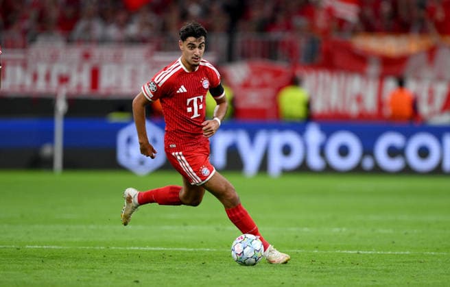FUSSBALL CHAMPIONS LEAGUE SAISON 2026 2027 Vorrunde 1. Spieltag 10.09.2026 FC Bayern Muenchen - FK Bodoe Glimt Aleksandar Pavlovic (FC Bayern Muenchen)