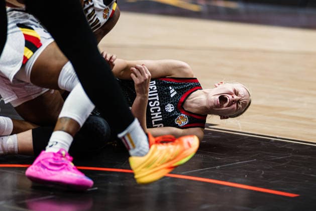 FIBA Women™s Basketball World Cup 2026: Belgien vs. Deutschland, 10.09.2026 Emma Eichmeyer (Deutschland, 9) schreit vor Schmerzen; Basketball, FIBA Women™s Basketball World Cup 2026, Final Phase, Viertelfinale: Belgien vs. Deutschland am 10.09.2026 in der Uber Arena, Berlin Copyright: xBEAUTIFULxSPORTS Tonhäuserx