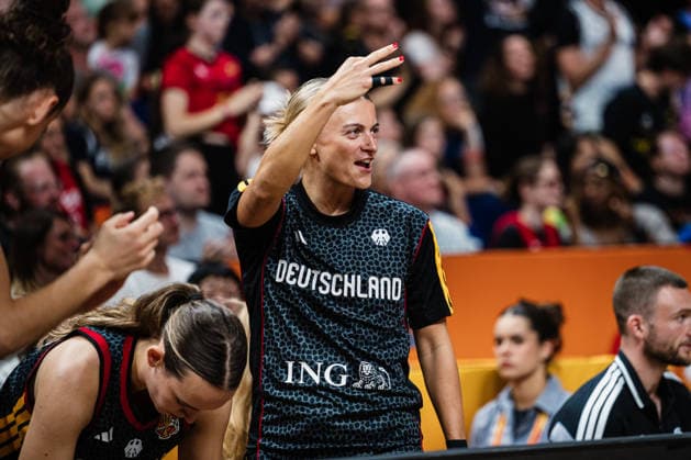FIBA Women™s Basketball World Cup 2026: Belgien vs. Deutschland, 10.09.2026 Alexandra Wilke (Deutschland, 3) zeigt den Dreier an, JUBEL, jubelt; Basketball, FIBA Women™s Basketball World Cup 2026, Final Phase, Viertelfinale: Belgien vs. Deutschland am 10.09.2026 in der Uber Arena, Berlin Copyright: xBEAUTIFULxSPORTS Tonhäuserx