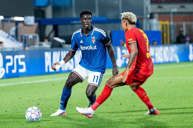 Fussball, Italien: UEFA Champions League, 1. Spieltag: Como 1907 vs. RB Leipzig, Donnerstag, 10.09.2026 (Stadio Giuseppe Sinigaglia, Como); Assane Diao (11, Como 1907), Antonio Nusa (7, RB Leipzig) Copyright: xValentinxDomgjonix