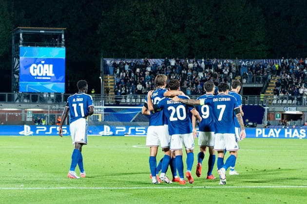 Fussball, Italien: UEFA Champions League, 1. Spieltag: Como 1907 vs. RB Leipzig, Donnerstag, 10.09.2026 (Stadio Giuseppe Sinigaglia, Como); Como jubelt nach dem Treffer zum 2:0 durch Anastasios Douvikas (9, Como 1907), Jubel, Tor, Torjubel Copyright: xValentinxDomgjonix