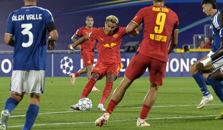 Foto IPP Paolo Bona Como 10 09 2026 UEFA Champions League di Calcio stagione 2026 2027 partita Como-Lipsia Nella fotoA ntonio Nusa Italy Photo Press Worldwide Copyright italy Italy ITALY  Copyright: xR4924_italyphotopressx