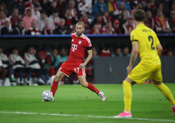 Fussball, Herren, Champions League, Saison 2026 2027, FC Bayern München - FK Bodö Glimt, 1.Spieltag, Allianz Arena Konrad Laimer (FC Bayern München) mit Ball im Angriff