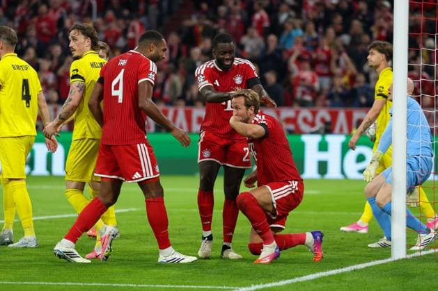 die Mannschaft freut sich ueber das Tor von Harry Kane 9 (FC Bayern Muenchen) zum 2:0, Jonathan Tah 4 (FC Bayern Muenchen), Dayot Upamecano 2 (FC Bayern Muenchen), FC Bayern Muenchen vs. FK Bodo Glimt, Fussball, UEFA, Champions League, Gruppenphase, 09.09.2026 Muenchen Bayern Deutschland