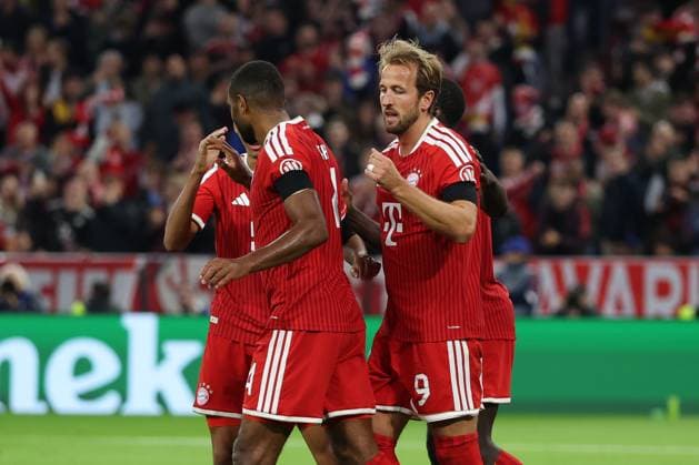 die Mannschaft freut sich ueber das Tor von Harry Kane 9 (FC Bayern Muenchen) zum 2:0, Jonathan Tah 4 (FC Bayern Muenchen), Dayot Upamecano 2 (FC Bayern Muenchen), FC Bayern Muenchen vs. FK Bodo Glimt, Fussball, UEFA, Champions League, Gruppenphase, 09.09.2026 Muenchen Bayern Deutschland