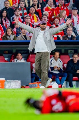 UEFA Champions League, 1. Spieltag, FC Bayern München vs. Bodo Glimt am 10.09.2026 Michael Olise Vincent Kompany Copyright: xBahhoxKarax