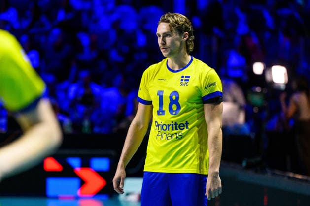 260910 Oskar Von Sydow of Sweden during the CEV EuroVolley 2026 group stage volleyball match between Italy and Sweden on September 10, 2026 in Naples. Photo: Domenico Cippitelli BILDBYRAN COP 18 XY0128 volleyboll volleyball volleyboll-em italien sverige cev eurovolley 2026 italy sweden bbeng em Copyright: DomenicoxCippitelli BB260910BB863