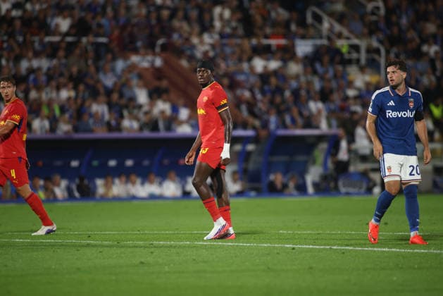 IPA88370075 - Castello Lukeba of RB Leipzig during the 2026 27 UEFA Champions League soccer match between Como 1907 and RB Leipzig on September 10, 2026, at Giuseppe Sinigaglia Stadium in Como, Italy. Photo by Nderim KACELI  Copyright: xNderimxKaceli IPAxSportx xx IPA88370075