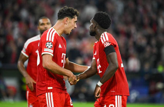 10.09.2026, xemx, Fussball UEFA Champions League, FC Bayern Muenchen - FK Bodö Glimt v.l. Alphonso Davies (FC Bayern Muenchen) Jubel, Torjubel, celebrate the goal, jubelt ueber das Tor zum 3:0 Muenchen