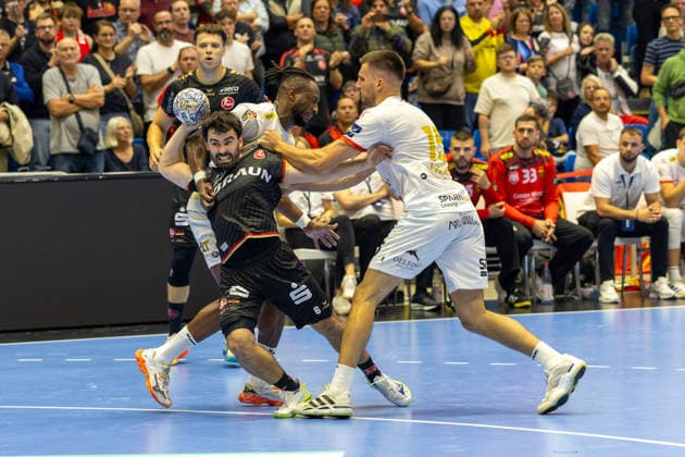 KASSEL, GERMANY - SEPTEMBER 10: Erik Balenciaga (MT Melsungen, 6) with ball during the EHF Champions League, match between MT Melsungen vs. HC Vardar 1961 at Rothenbach-Halle on September 10, 2026 in Kassel, Germany. Hessen Germany Copyright: xBEAUTIFULxSPORTS Freudensteinx