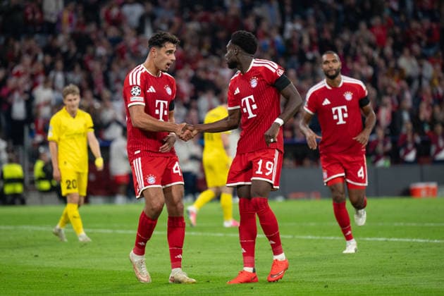 GER, Bavaria, Munich, Fussball, FC Bayern Muenchen - FK Bodo Glimt, at the Allianz Arena, Munich, Champions League, League phase, Matchday 1, September 10, 2026, from left: Aleksandar Pavlovic (FC Bayern Muenchen, 45), Alphonso Davies (FC Bayern Muenchen, 19), Torjubel, Freude, Emotionen, Jubel, Feiern, Goal Scored, Celebrate, goal celebration, joy, emotions, celebration, cheering, goal scored, celebrate UEFA regulations prohibit any use of photographs as image sequences and or quasi-video, Copyright: HMB-Media MichaelxNibel