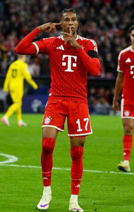 10.09.2026, xemx, Fussball UEFA Champions League, FC Bayern Muenchen - FK Bodö Glimt v.l. Michael Olise (FC Bayern Muenchen) Jubel, Torjubel, celebrate the goal, jubelt ueber das Tor zum 4:0 Muenchen