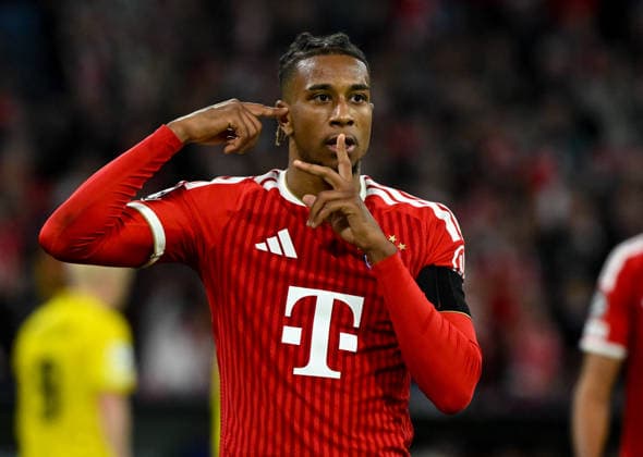10.09.2026, xemx, Fussball UEFA Champions League, FC Bayern Muenchen - FK Bodö Glimt v.l. Michael Olise (FC Bayern Muenchen) Jubel, Torjubel, celebrate the goal, jubelt ueber das Tor zum 4:0 Muenchen