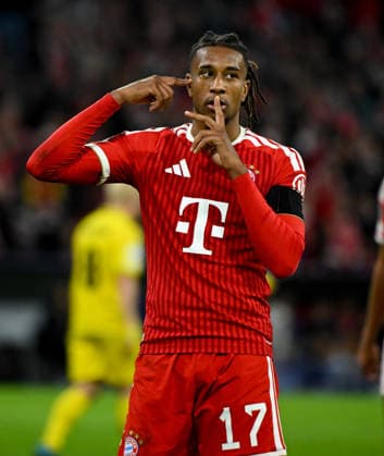 10.09.2026, xemx, Fussball UEFA Champions League, FC Bayern Muenchen - FK Bodö Glimt v.l. Michael Olise (FC Bayern Muenchen) Jubel, Torjubel, celebrate the goal, jubelt ueber das Tor zum 4:0 Muenchen