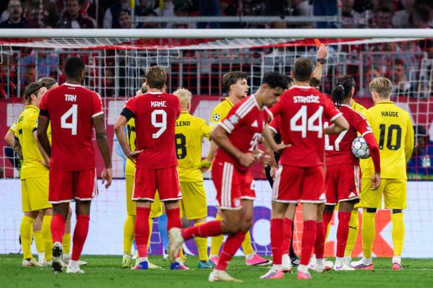260910Odin Bjortuft of Bodo Glimt is shown a red card during the UEFA Champions League football match between Bayern München and Bodo Glimt on September 10, 2026 in Munich. Photo: Marius Simensen BILDBYRAN COP 238 MM0073 bbeng football fotball fotboll soccer uefa champions league mesterligaen bodo glimt bayern münchen depp Copyright: MARIUSxSIMENSEN BB260910BB935