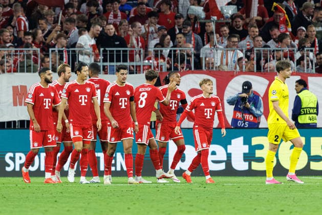 Team (FC Bayern München), Tor zum 4 : 0 durch Michael Olise (17, FC Bayern München) beim Spiel zwischen FC Bayern München v FK Bodo Glimt, Fussball, Herren, UEFA Champions League, 2026 2027, 1.Spieltag am 10.09.2026 in München, Allianz Arena. Bayern Deutschland