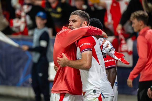 Daniel Sturm a goal celebrate during UEFA Champions league match, SK Slavia Praha - RC Lens , 10 september 2026, Fortuna Arena, Praha, Czech republic Copyright: xMICHALxFAJT,ZOSPORTU.SKx MAR_1740