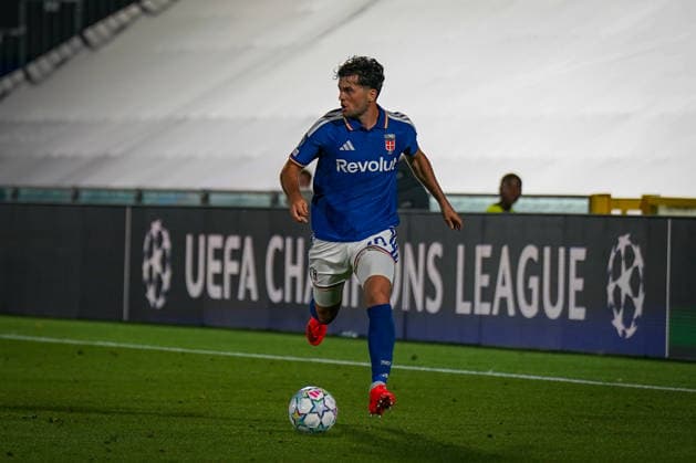 Italien: Fussball UEFA Champions League 2026 - 2027, 1. Spieltag - Como 1907 vs RB Leipzig - Giuseppe Sinigaglia (Como): Martin Baturina (Como 1907, 20) Copyright: xJOERANxSTEINSIEKx