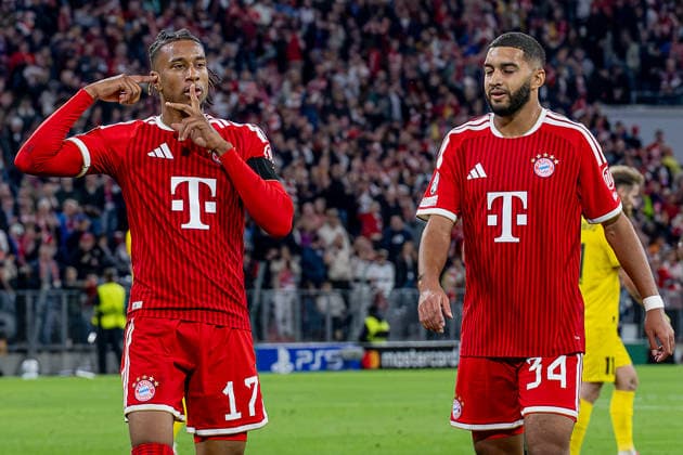 Michael Olise (FC Bayern Muenchen, 17) bejubelt sein Tor zum 4:0, Ismael Saibari (FC Bayern Muenchen, 34) kommt von rechts zum gratulieren GER, FC Bayern Muenchen vs. FK Bodo Glimt, Fussball, UEFA Champions League, Ligaphase, 1. Spieltag, Spielzeit 2026 2027, 10.09.2026 (DFL DFB REGULATIONS PROHIBIT ANY USE OF PHOTOGRAPHS as IMAGE SEQUENCES and or QUASI-VIDEO). Foto: HMB Media Heike Feiner Copyright: HMBxMedia HeikexFeiner