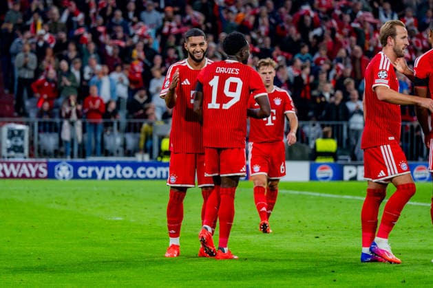 UEFA Champions League, 1. Spieltag, FC Bayern München vs. Bodo Glimt am 10.09.2026 Tor zum 3:0 durch Alphonso Davies hier mit Alphonso Davies Harry Kane Copyright: xBahhoxKarax