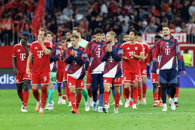 Team (FC Bayern München) auf der Ehrenrunde beim Spiel zwischen FC Bayern München v FK Bodo Glimt, Fussball, Herren, UEFA Champions League, 2026 2027, 1.Spieltag am 10.09.2026 in München, Allianz Arena. Bayern Deutschland
