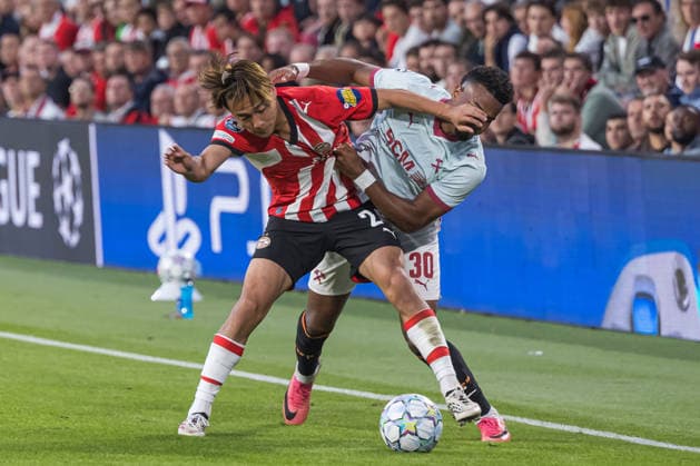Kodai Sano fouling Alisson Santana seen during UEFA Champions League 26 27 League Phase - Matchday 1 match between teams of PSV Eindhoven and FC Shakhtar Donetsk (Jan Borys Ball Raw Images) Eindhoven Philips Stadion Netherlands Copyright: xJanxBorysx janborys_psv_shakhtar_2627-117