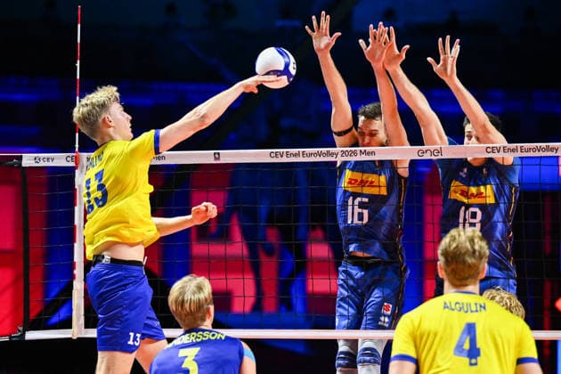 260910 Axel Enlund of Sweden during the CEV EuroVolley 2026 group stage volleyball match between Italy and Sweden on September 10, 2026 in Naples. Photo: Domenico Cippitelli BILDBYRAN COP 18 XY0128 volleyboll volleyball volleyboll-em italien sverige cev eurovolley 2026 italy sweden bbeng em Copyright: DomenicoxCippitelli BB260910ZM002