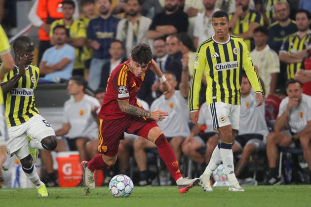 IPA88372447 - September 10, 2026 Champions League: Fenerbahçe vs. Roma In the photo: Soule, Greenwood (Photo by Gino Mancini)  Copyright: xGinoxMancini IPAxSportx xx IPA88372447