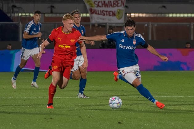 Martin Baturina seen during UEFA Champions League 2026 2027 league phase game between teams of Como 1907 and RB Leipzig (Martin Cocciolo Ball Raw Images) Como Stadio Giuseppe Sinigaglia Italy Copyright: xMartinxCocciolox COMORBL-1