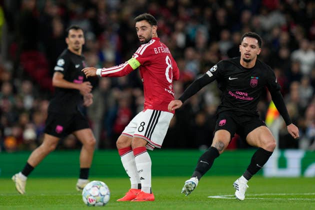 Manchester United, ManU v Sabah FK, UEFA Champions League Bruno Fernandes of Manchester United passes the ball during the Manchester United v Sabah FK UEFA Champions League 1st Round match at Old Trafford, Manchester, England on 10 September 2026 Credit: Steve Flynn Every Second Media Editorial use only. All images are copyright Every Second Media Limited. No images may be reproduced without prior permission. Copyright: xIMAGO EveryxSecondxMediax ESM-2151-0102 StevexFlynnx xEveryxSecondxMediax