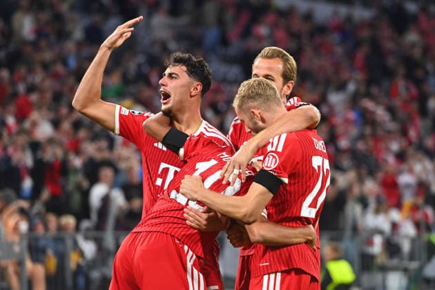 Torjubel um Jamal MUSIALA (Bayern Muenchen) mit v.li:Aleksandar PAVLOVIC (Bayern Muenchen), Konrad LAIMER (Bayern Muenchen), Harry KANE (Bayern Muenchen) nach Tor zum 1-0, Jubel,Freude,Begeisterung,Aktion, Fussball Champions League,Saison 2026 27, Ligaphase FC Bayern Muenchen -Bodoe Glimt 5-0 am 10.09.2026.