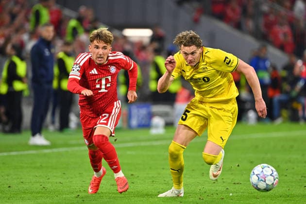 Lennart KARL (Bayern Muenchen), Aktion,Zweikampf gegen Fredrik Bjoerka (Glimt). Fussball Champions League,Saison 2026 27, Ligaphase FC Bayern Muenchen -Bodoe Glimt 5-0 am 10.09.2026.