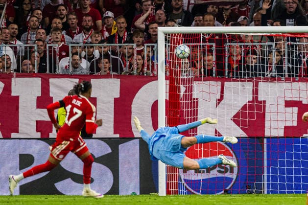 260910 Michael Olise of Bayern München scores the 5-0 goal behind goalkeeper Julian Faye Lund of Bodo Glimt during the UEFA Champions League football match between Bayern München and Bodo Glimt on September 10, 2026 in Munich. Photo: Marius Simensen BILDBYRAN COP 238 MM0073 bayern münchen bbeng bodo glimt football fotball fotboll mesterligaen soccer uefa champions league Copyright: MARIUSxSIMENSEN BB260910ZH012